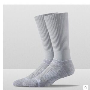 STRIDELINE BASIC CREW SOCKS